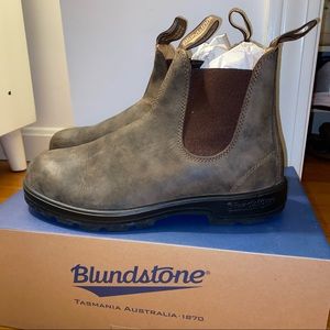 Blundstone 585 leather Chelsea boots, size 10W, rustic brown